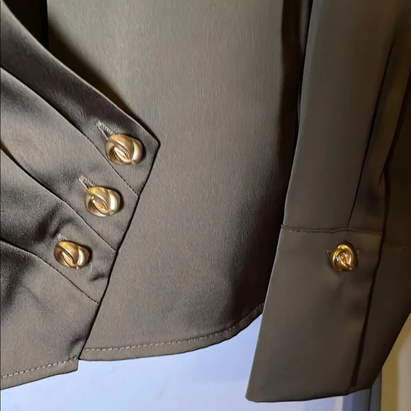 DONNA KARAN OLIVE GREEN BLOUSE - Picture 3 of 10